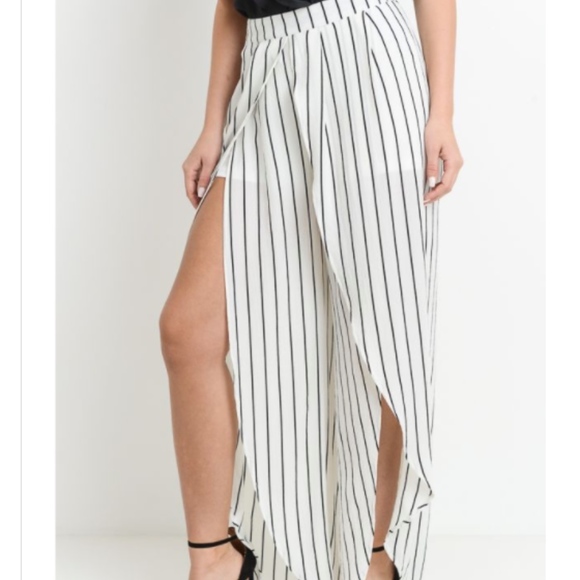 Black Striped Wrapped wide leg pants - Picture 6 of 7